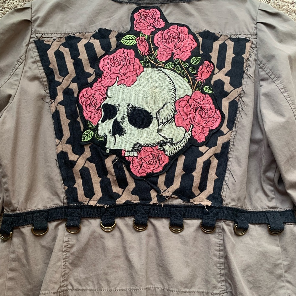 DESIGNS-BY- M.COM Jacket skull embroidered long sleeves buttons Sz L Halloween - Picture 2 of 10